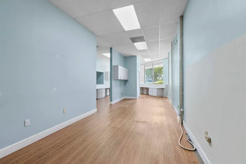 Medical Clinic Space with 6 exam rooms, medical space, photo 2