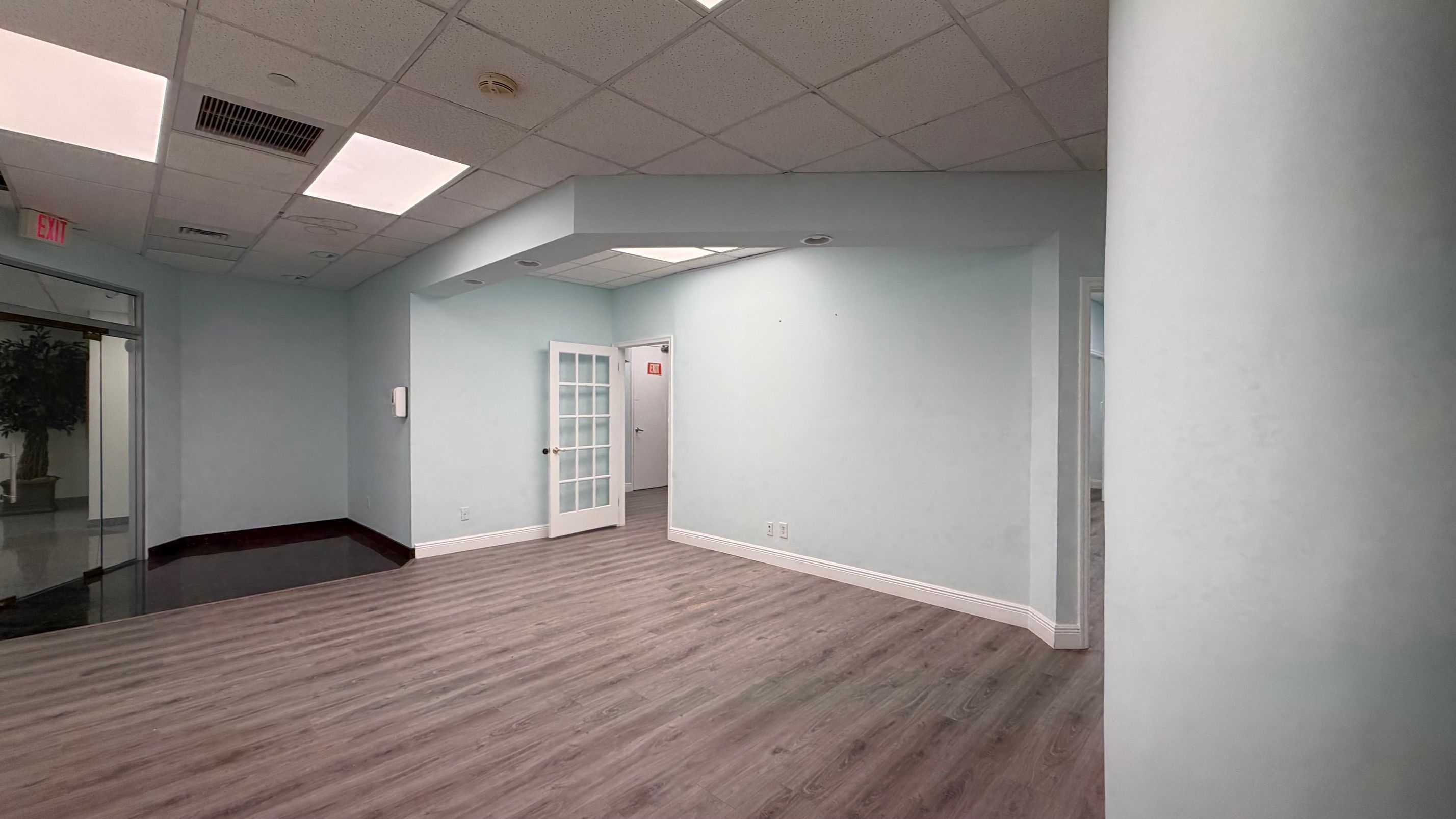 Unit 200, office space, photo 3