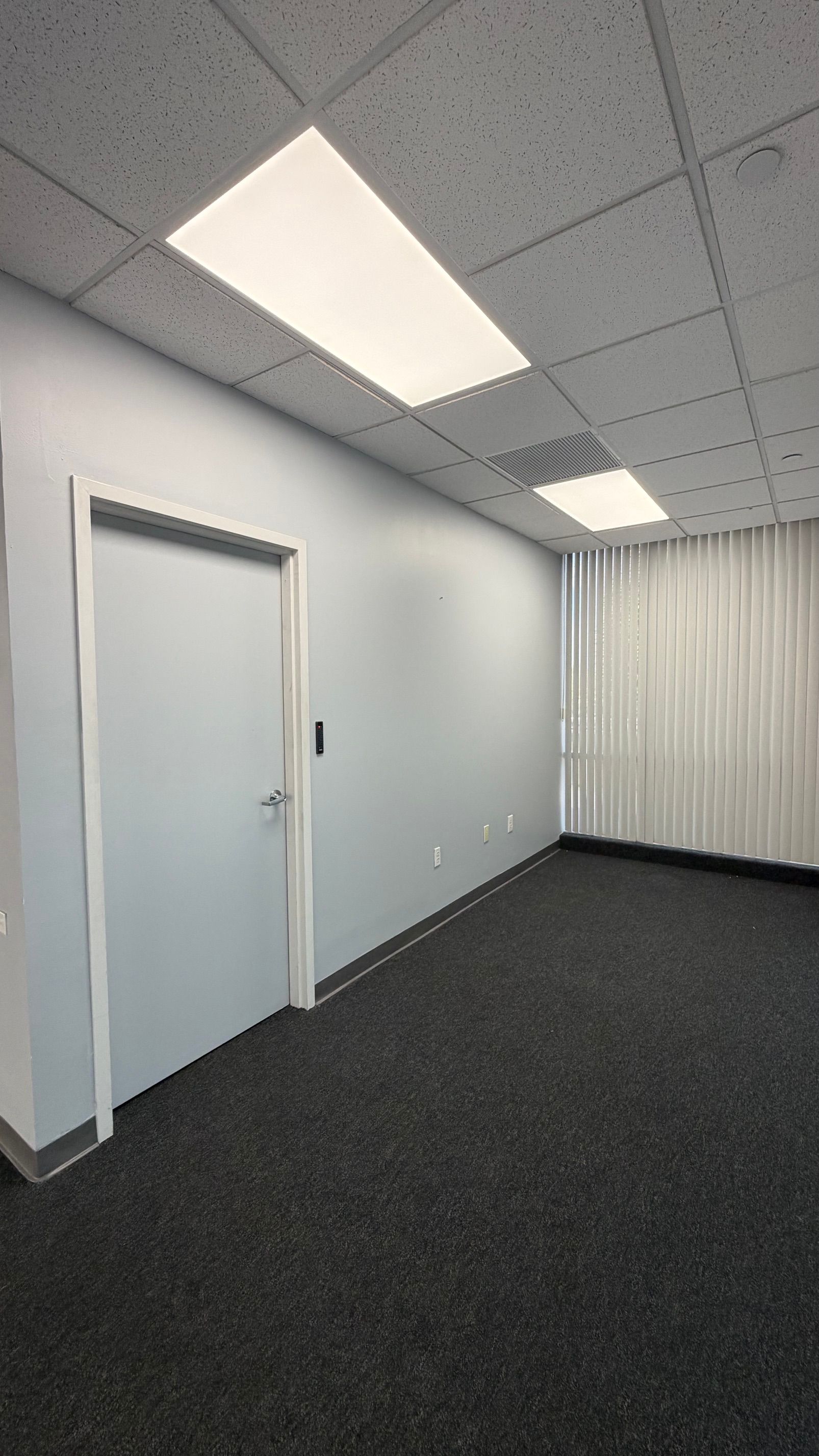 Unit 203, office space, photo 4